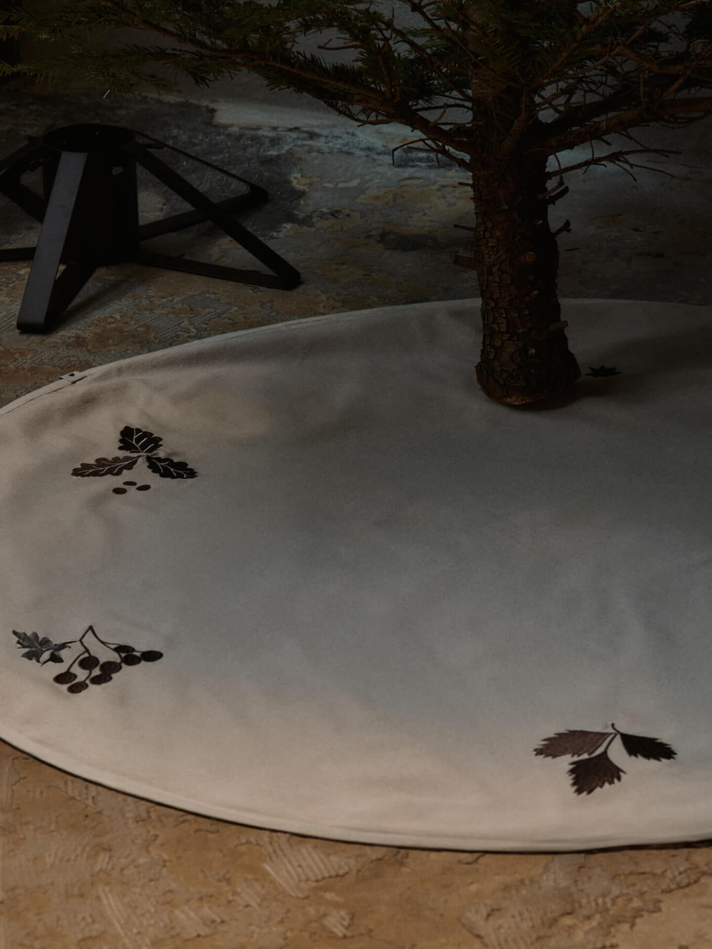 Oak Christmas Tree Blanket - More Options