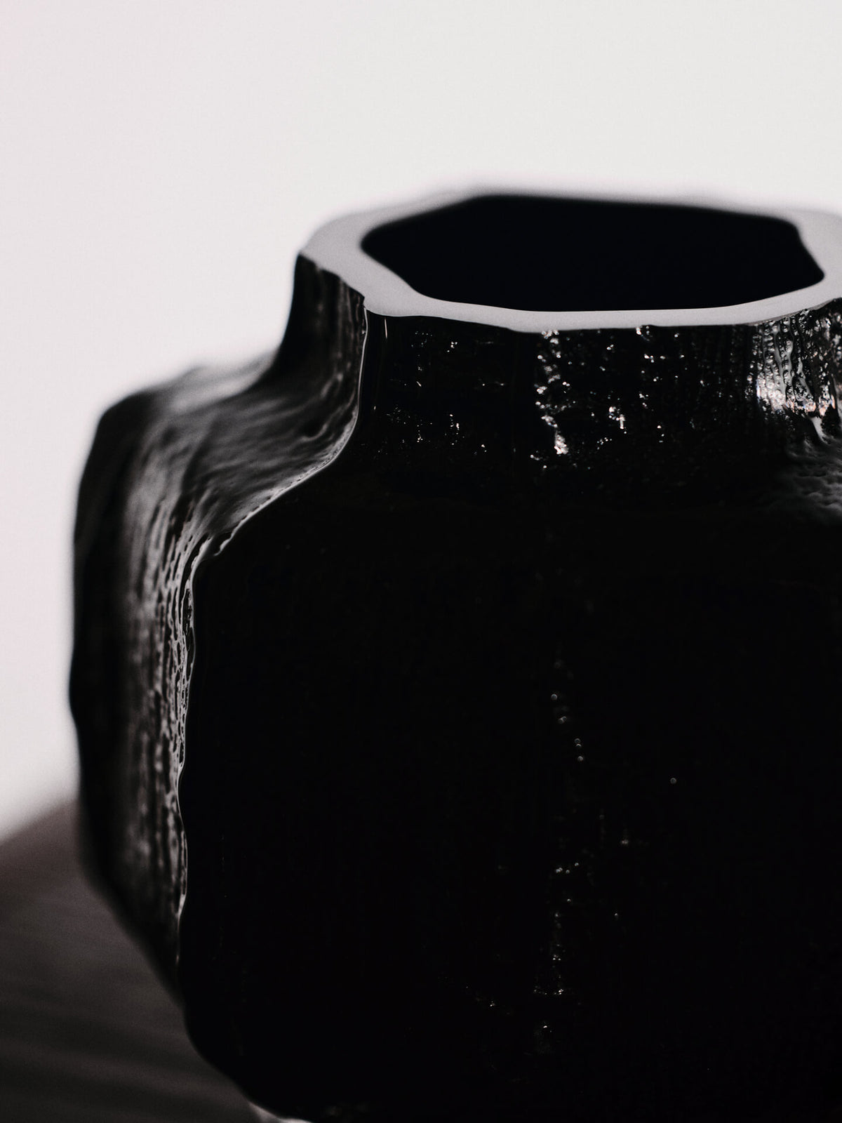 Mokuri Vase - More Options