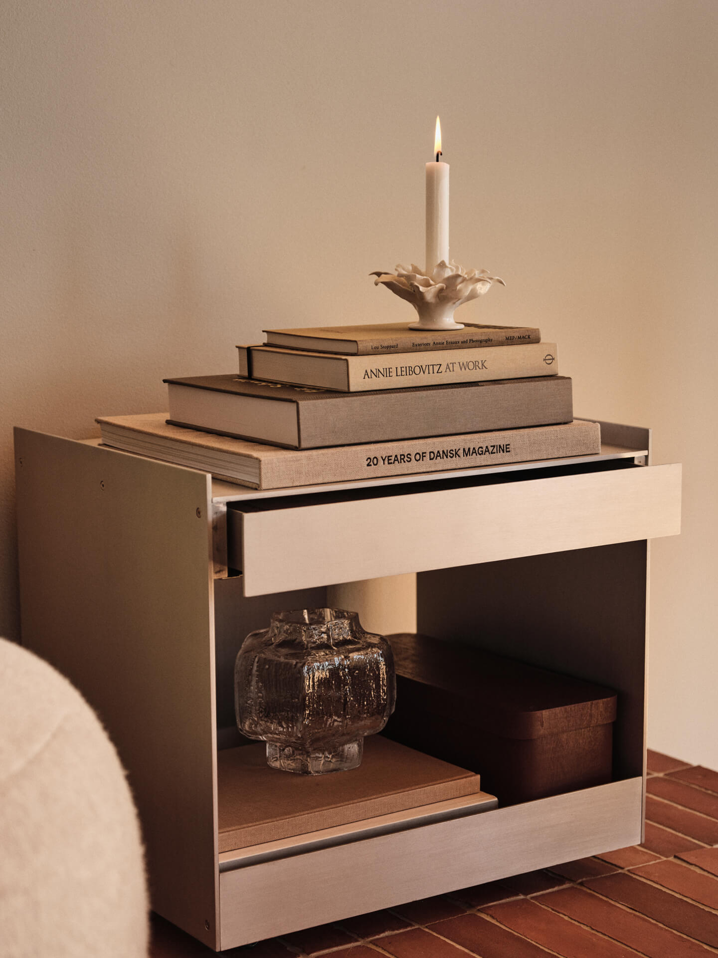 Lager Low Trolley with Drawer