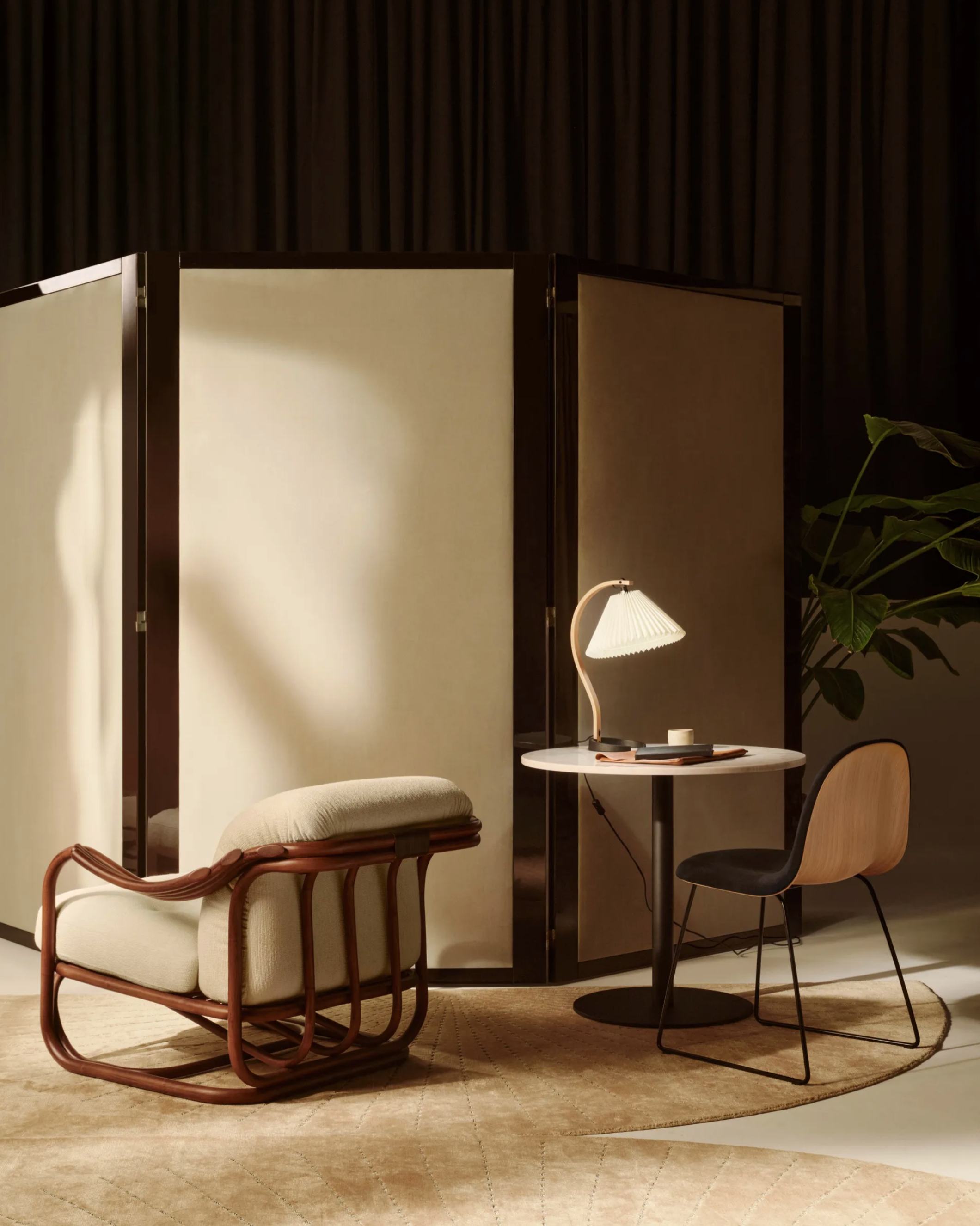 Poltrona Tria Lounge Chair - More Options