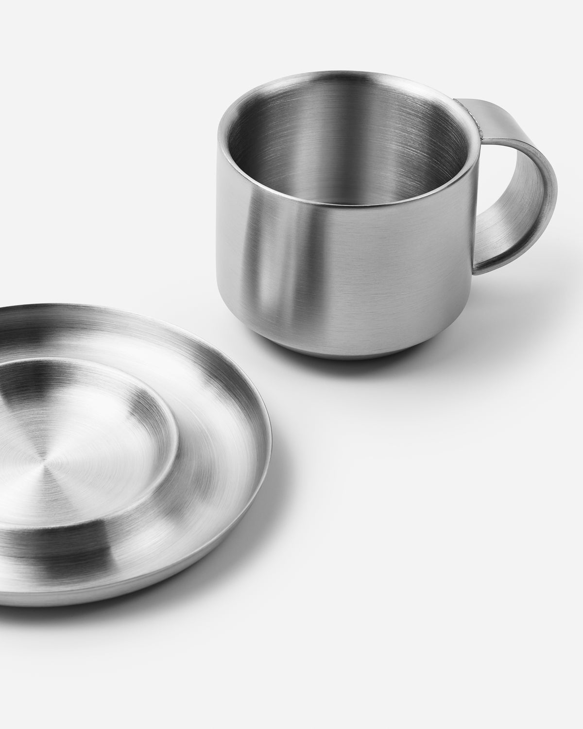 Arlo 03 Mug w/ Saucer