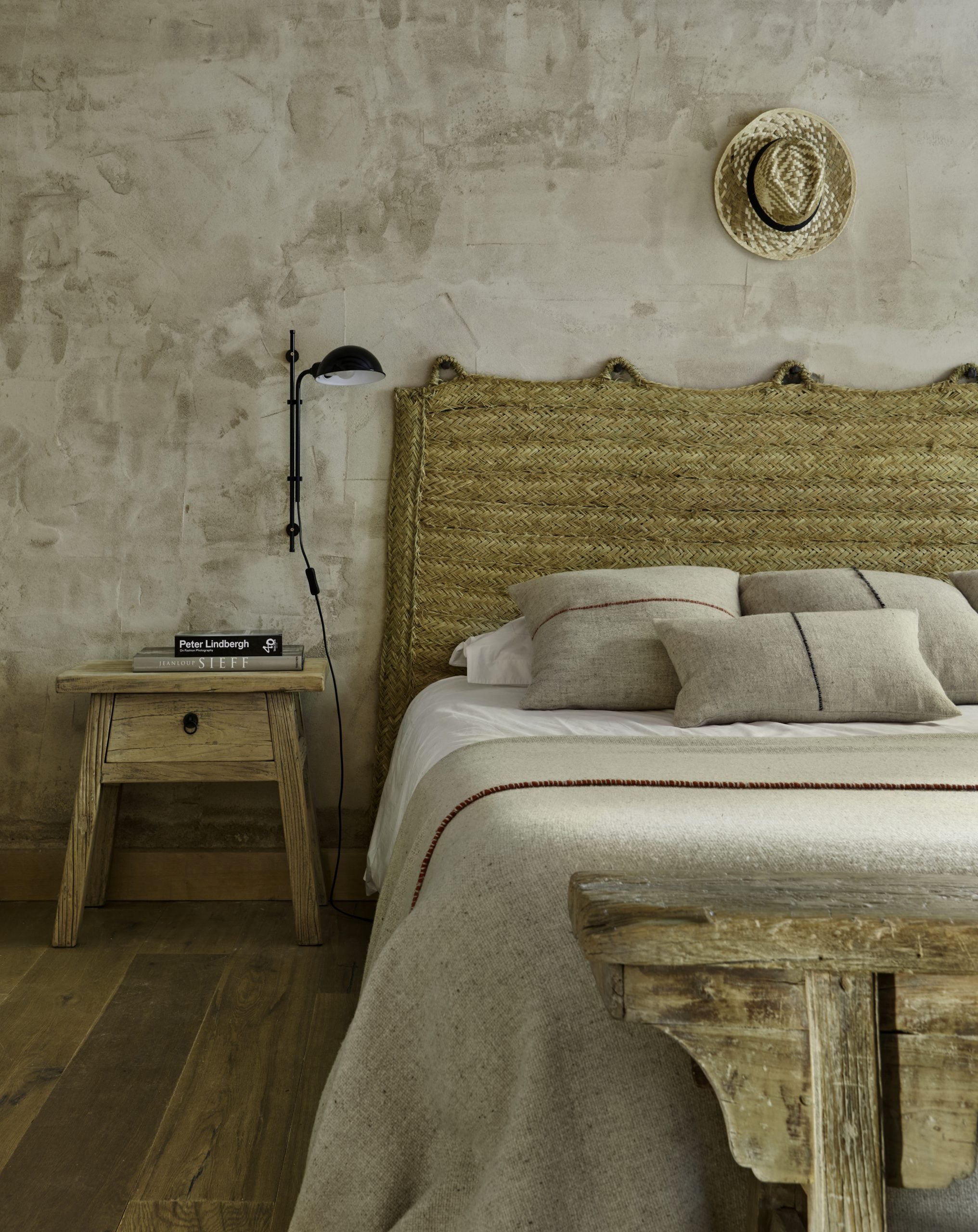 Funiculi Wall Lamp - More Options