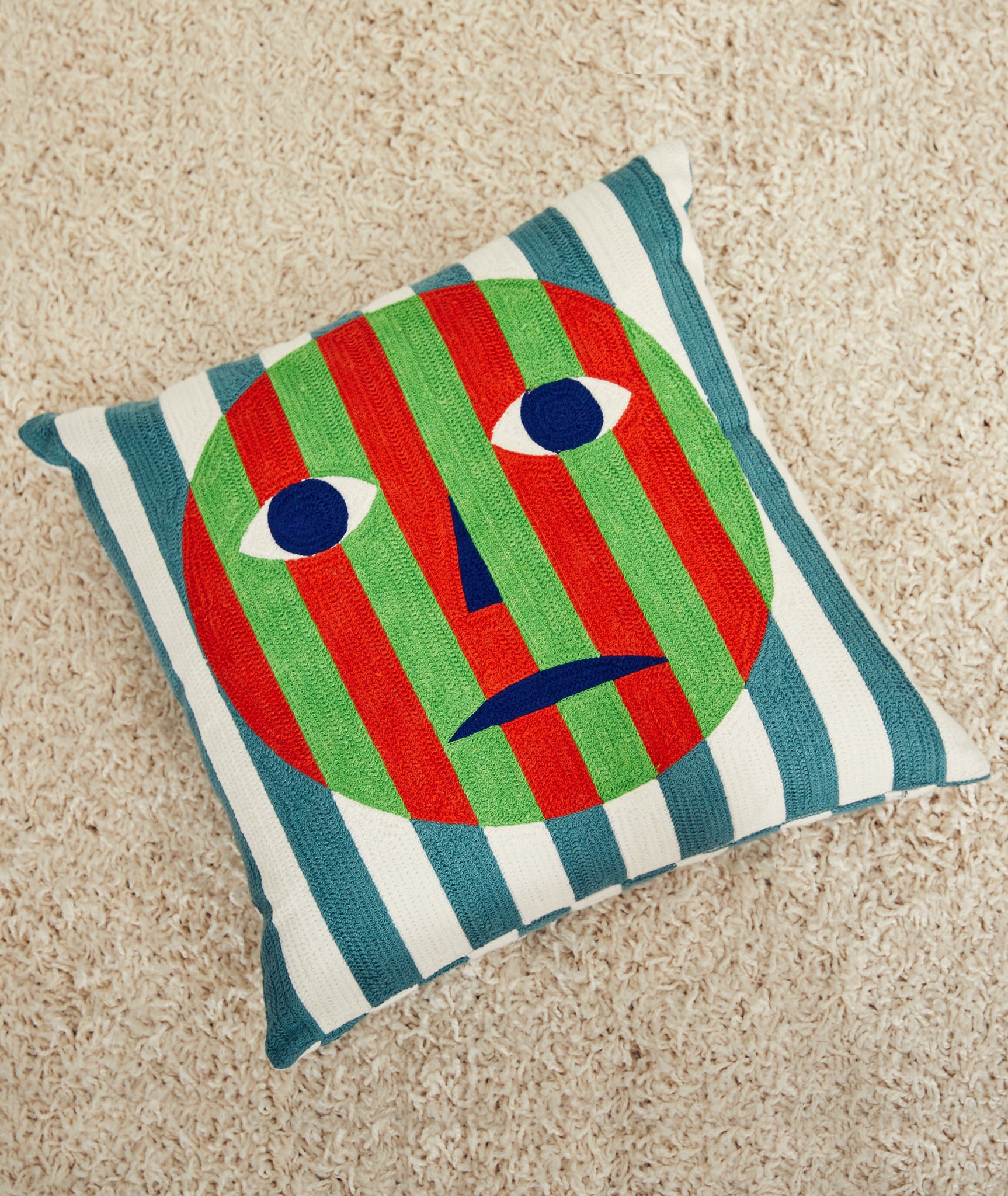 Face Embroidered Pillow Dusen Dusen - BEAM // Design Store