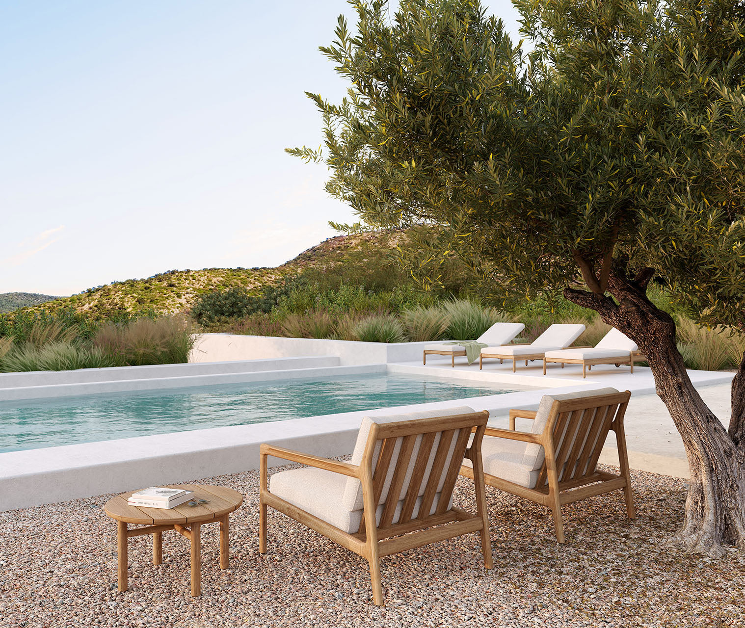 Quatro Outdoor Side Table