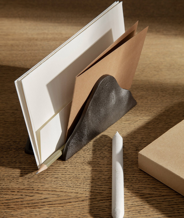 Yama Holder
