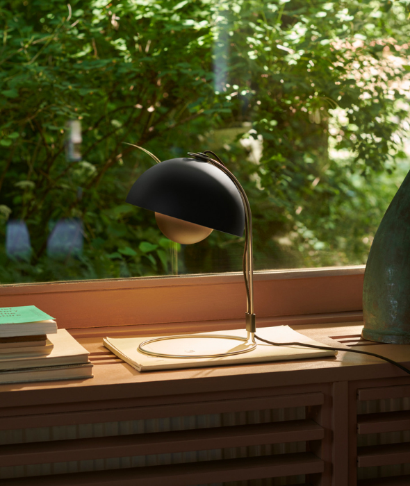 Flowerpot Arc Table Lamp VP4 - More Options