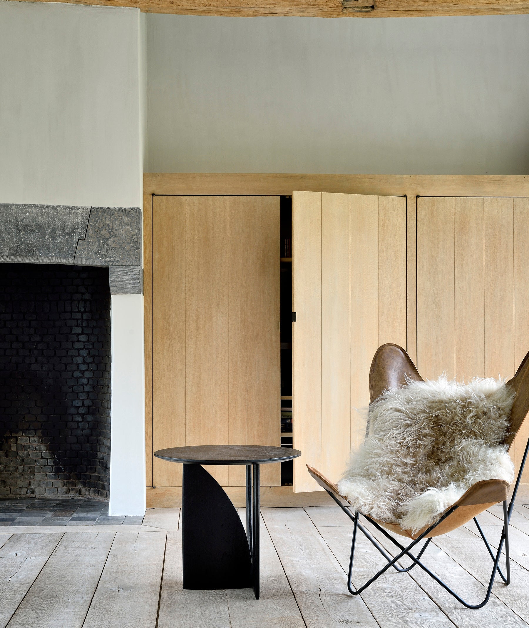 Geometric Side Table - 3 Colors Ethnicraft - BEAM // Design Store