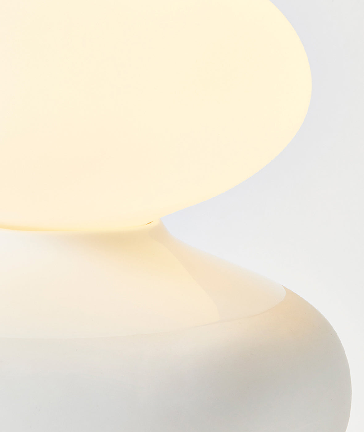 Reflection Oval Table Lamp