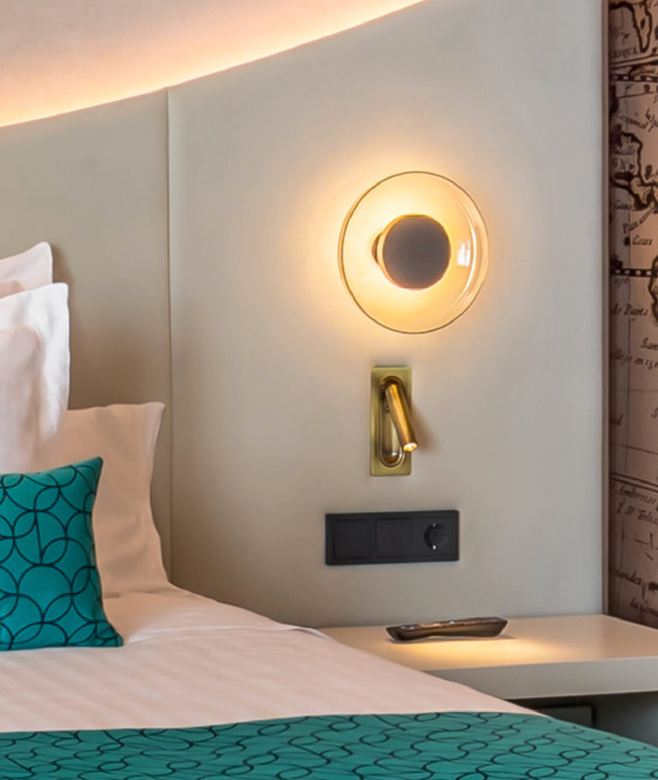 Aura Wall Lamp - 6 Colors Marset - BEAM // Design Store