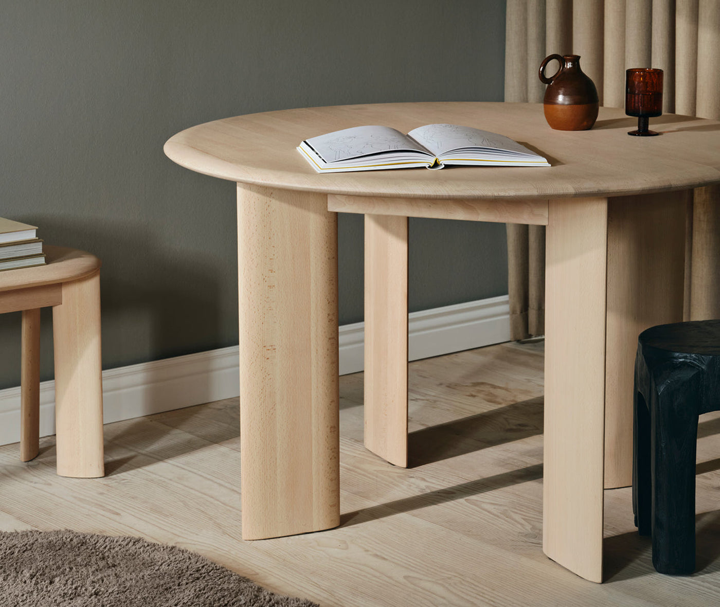 Bevel Table Round - More Options