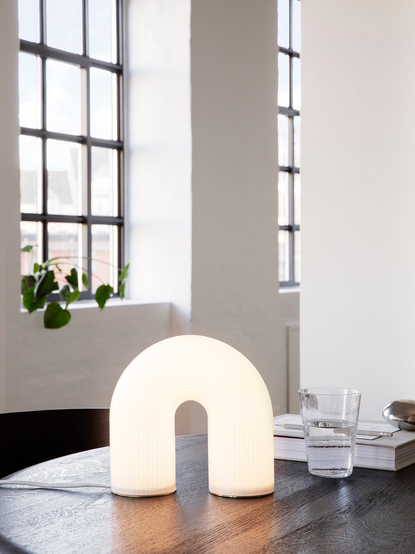 Vuelta Table Lamp