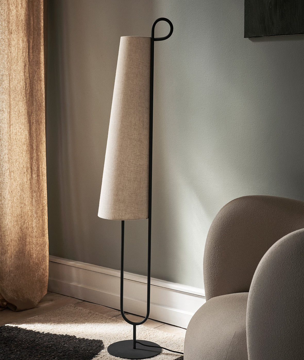 Ancora Floor Lamp