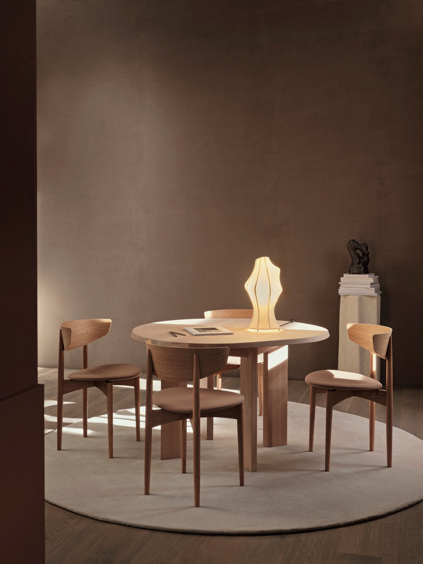 Stille Tufted Round Rug - More Options