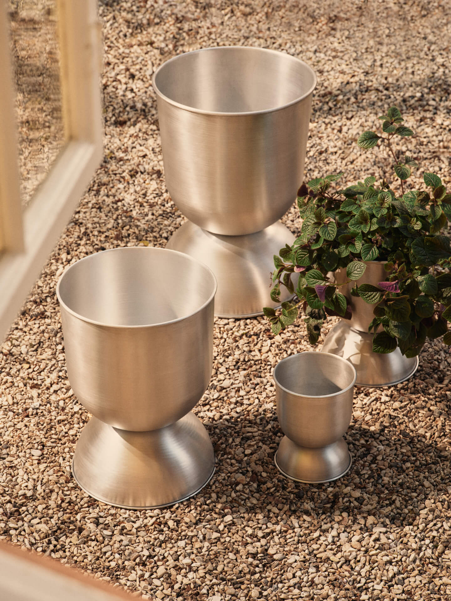 Hourglass Pot - More Options | BEAM