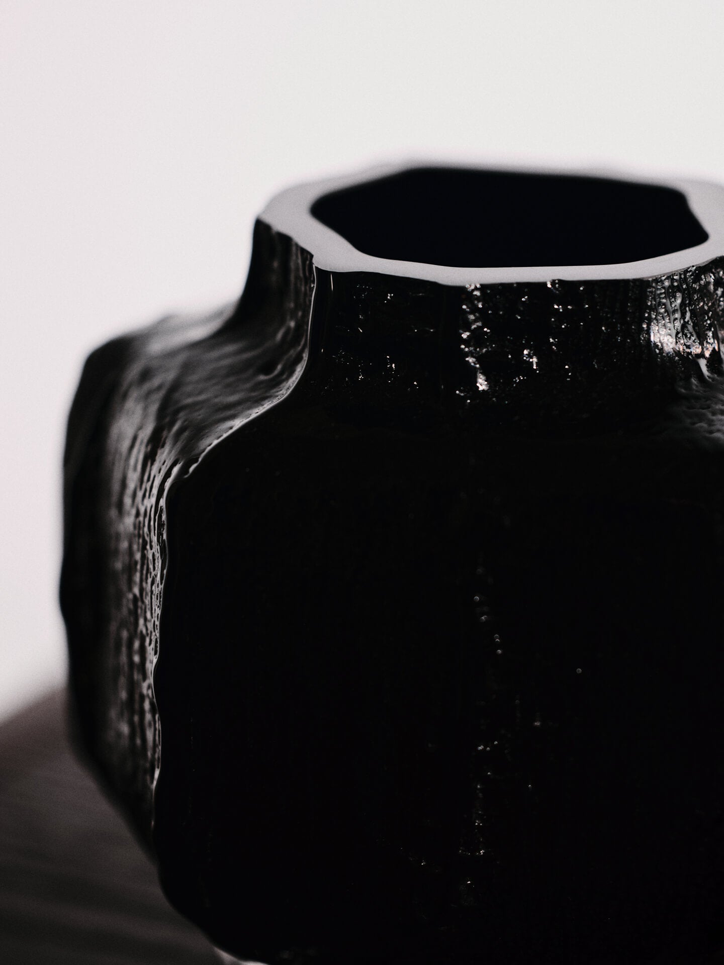 Mokuri Vase - More Options