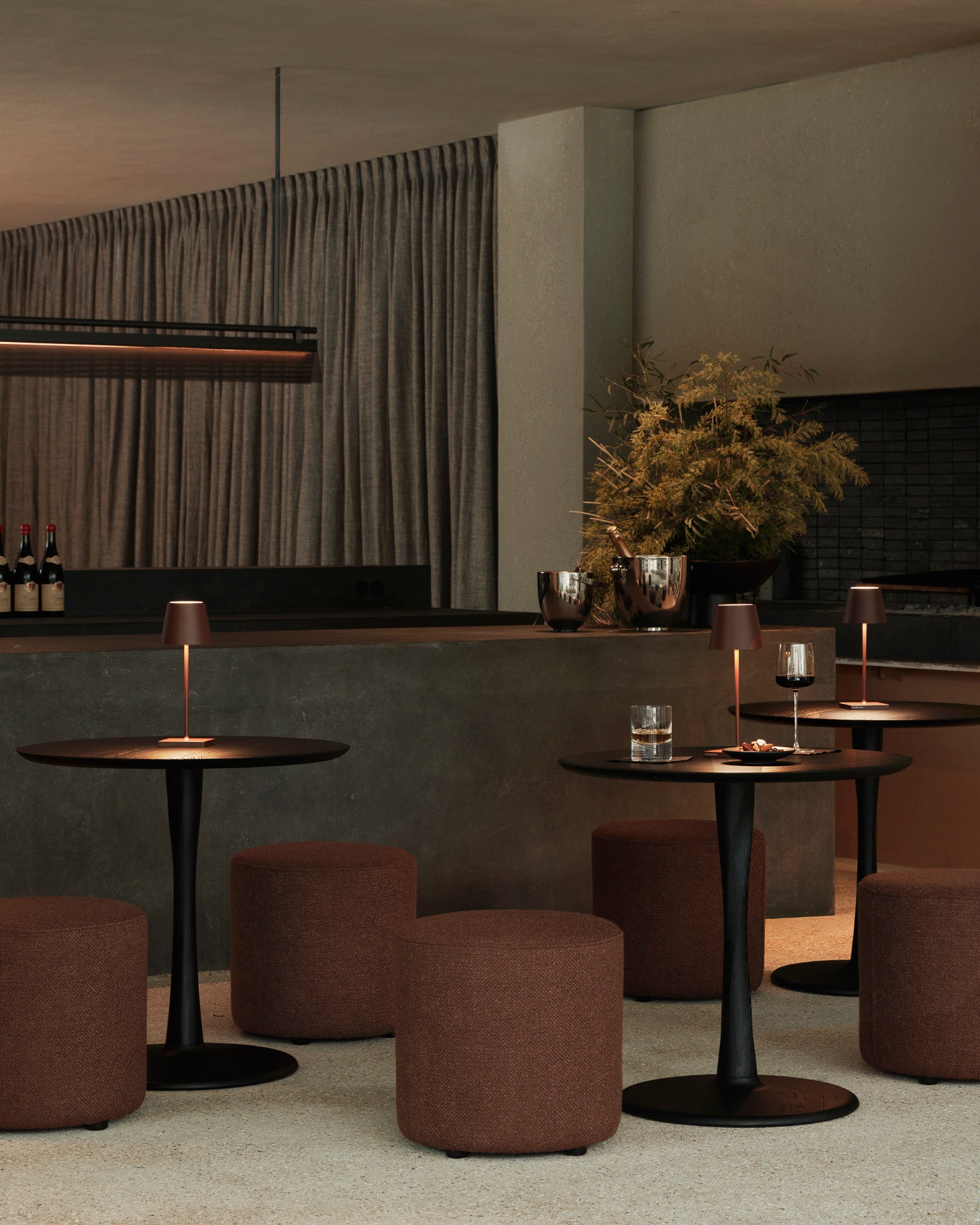 Torsion Dining Table Round - More Options