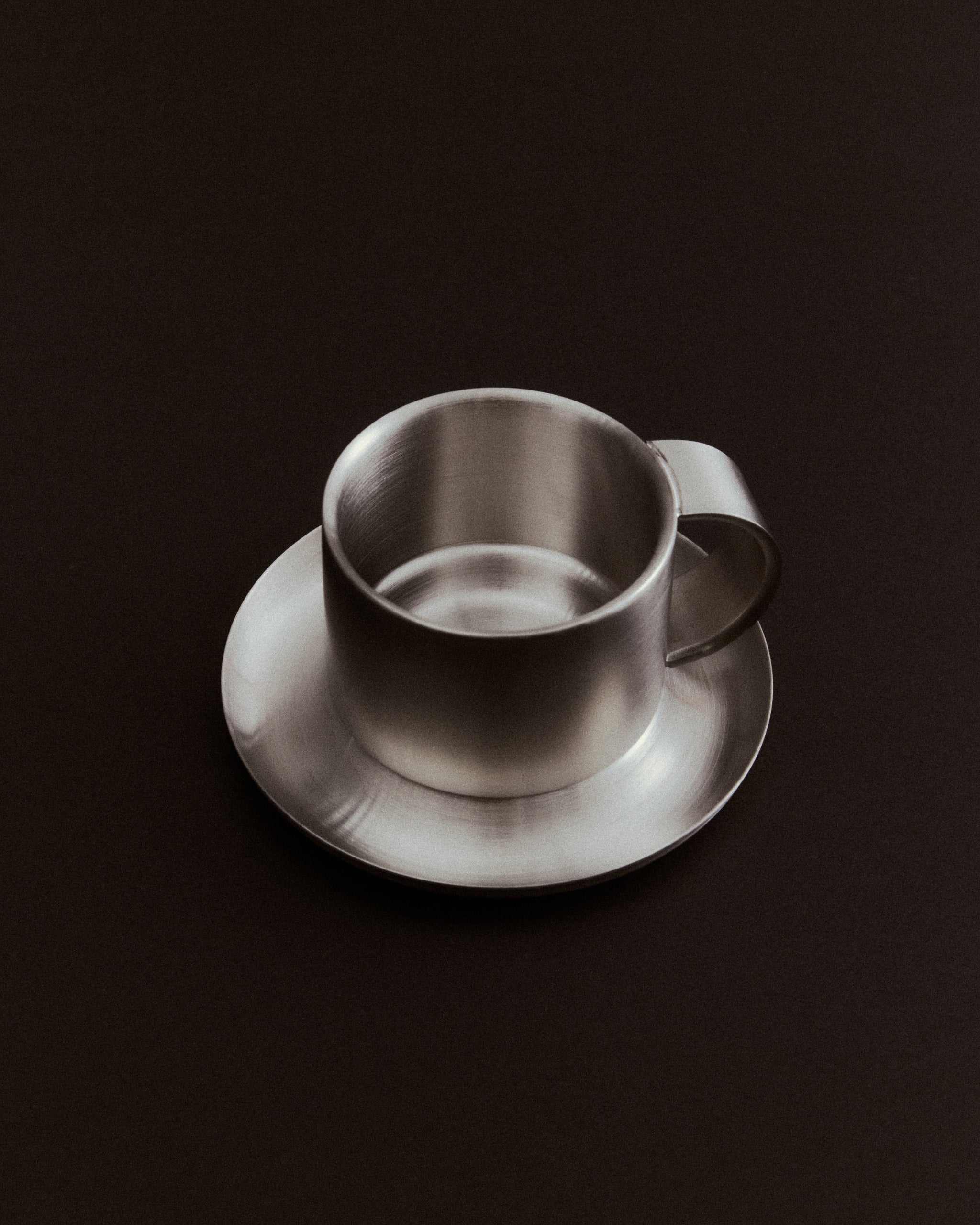 Arlo 03 Mug w/ Saucer