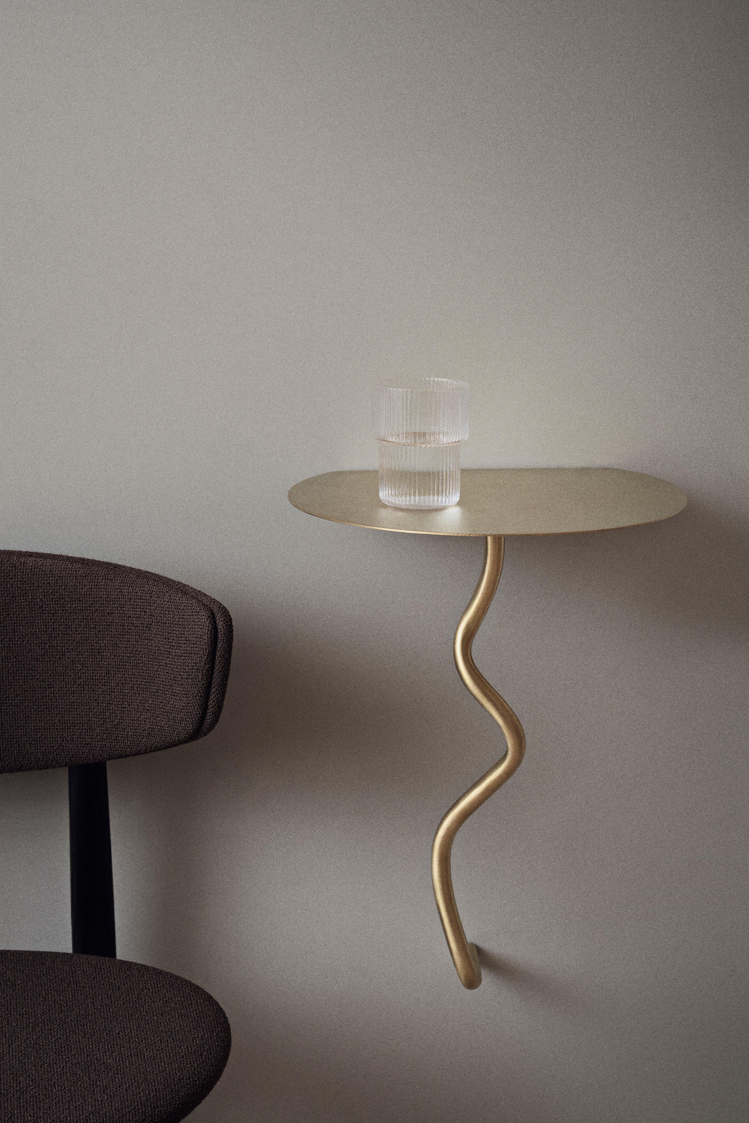 Curvature Wall Table - More Options