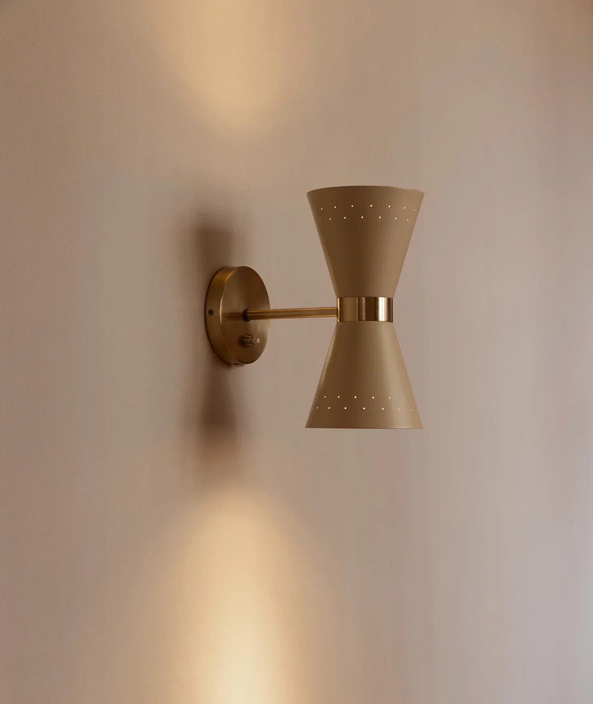 Collector Wall Lamp