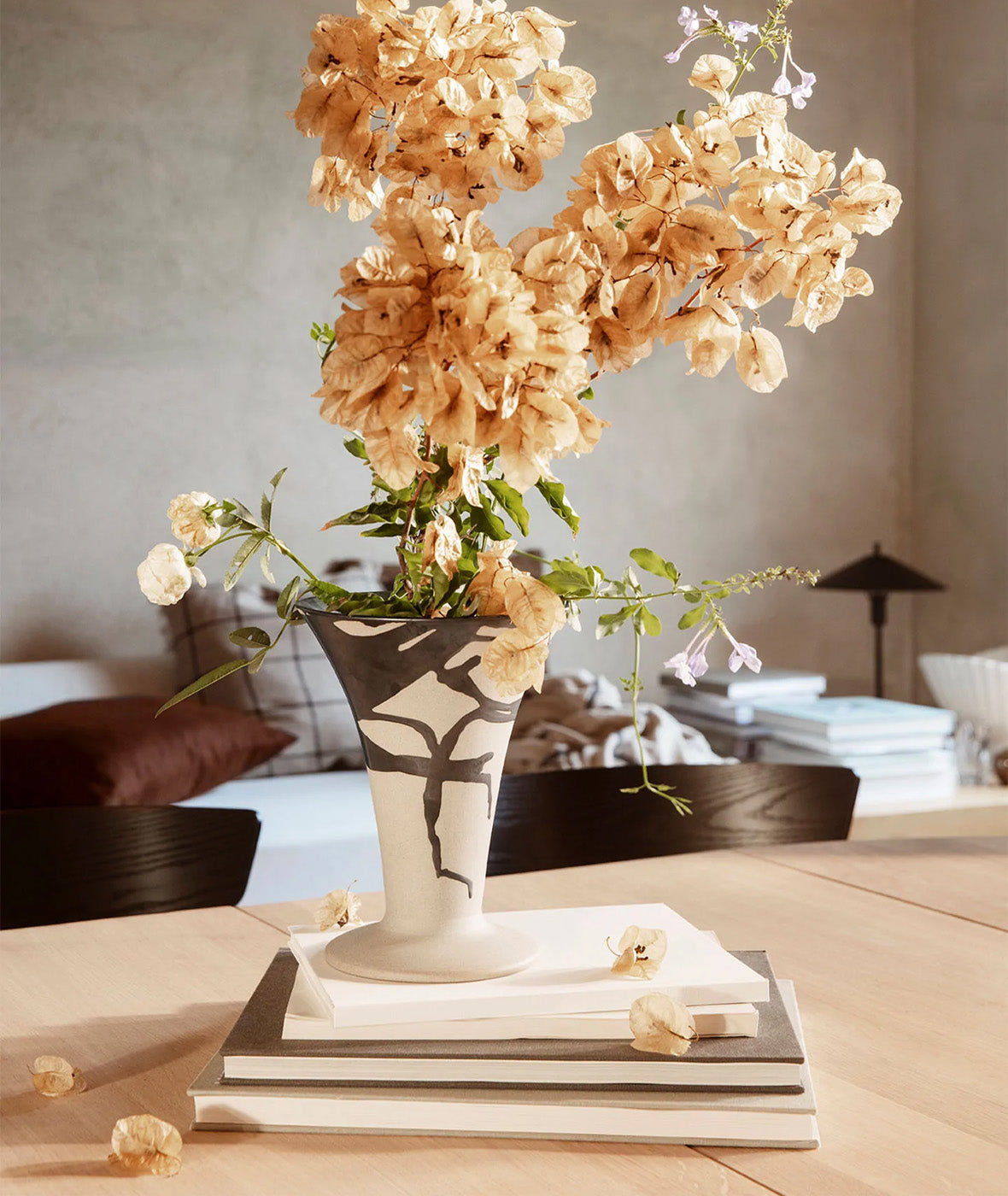 Flores Vase