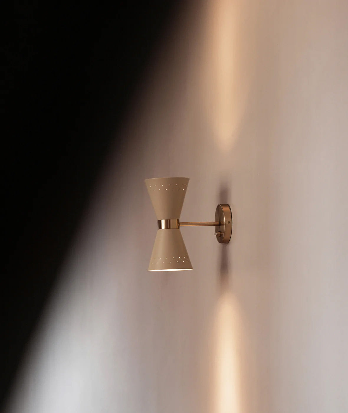 Collector Wall Lamp