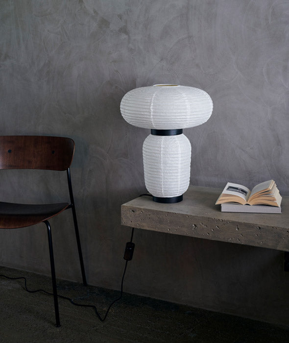Formakami Table Lamp