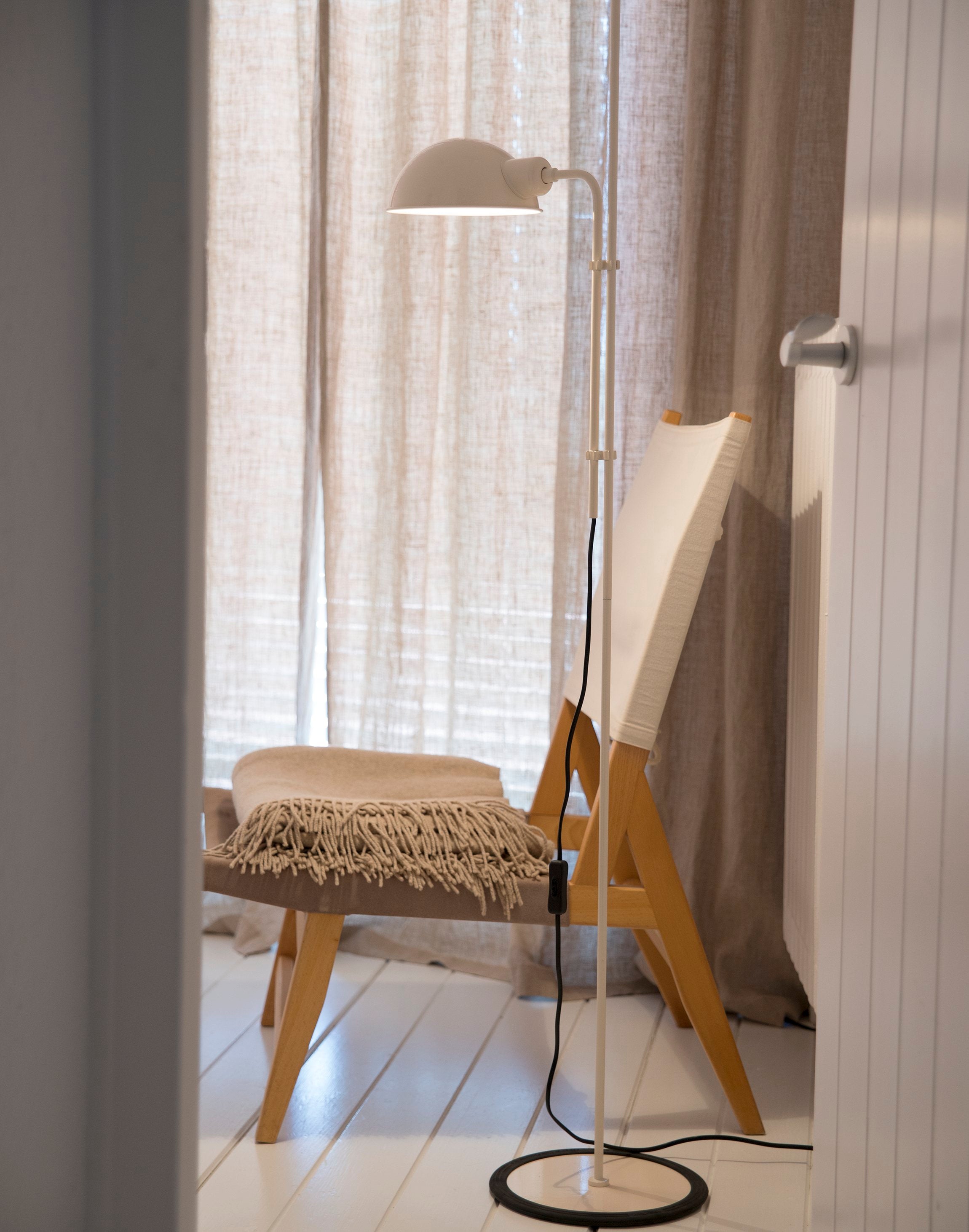 Funiculi Floor Lamp - 4 Colors Marset - BEAM // Design Store