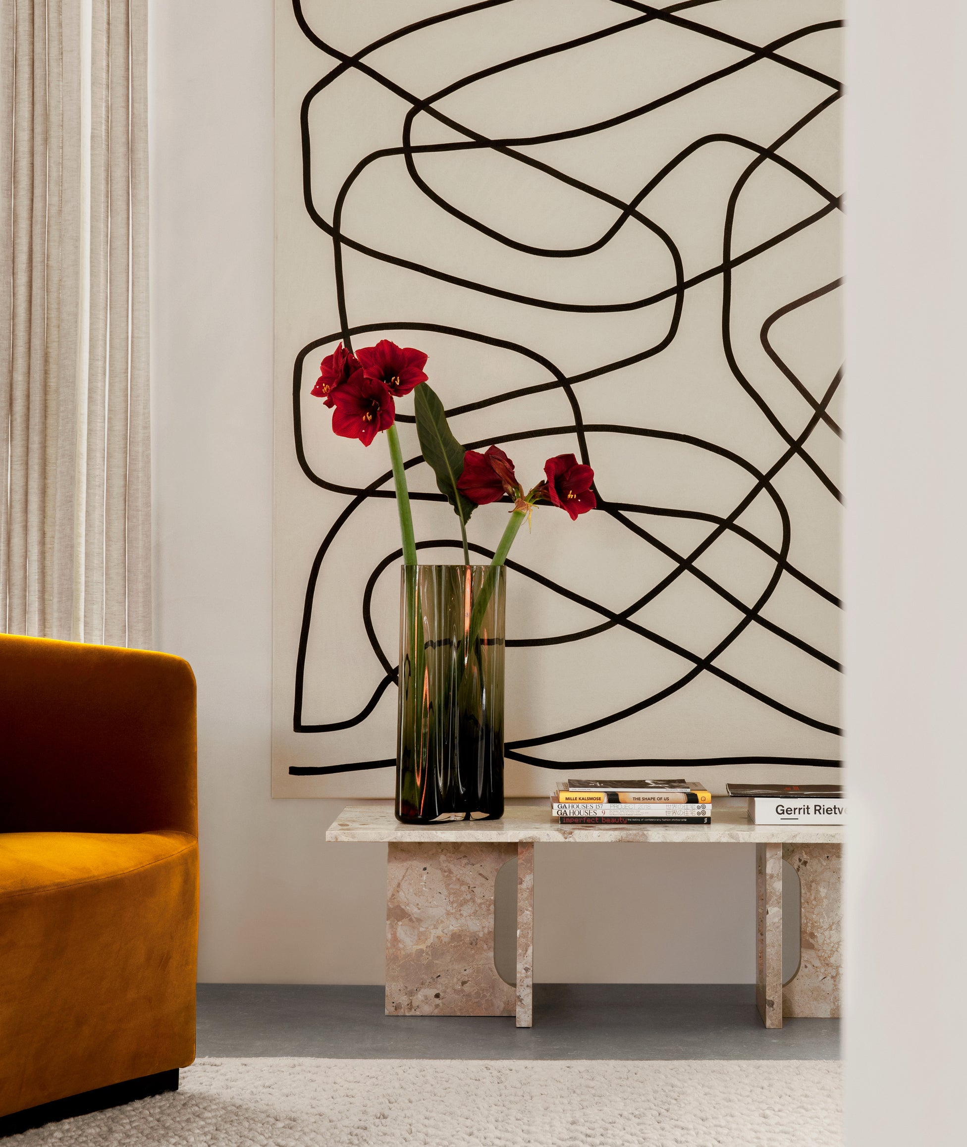 Aer Vase - 2 Sizes Menu - BEAM // Design Store