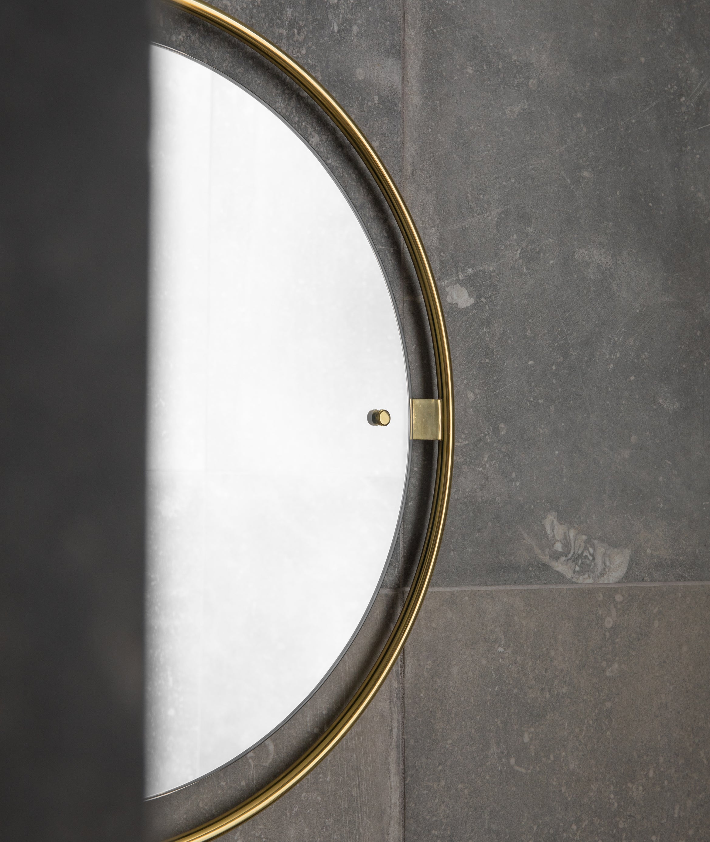 Nimbus Mirror - 2 Colors Menu - BEAM // Design Store