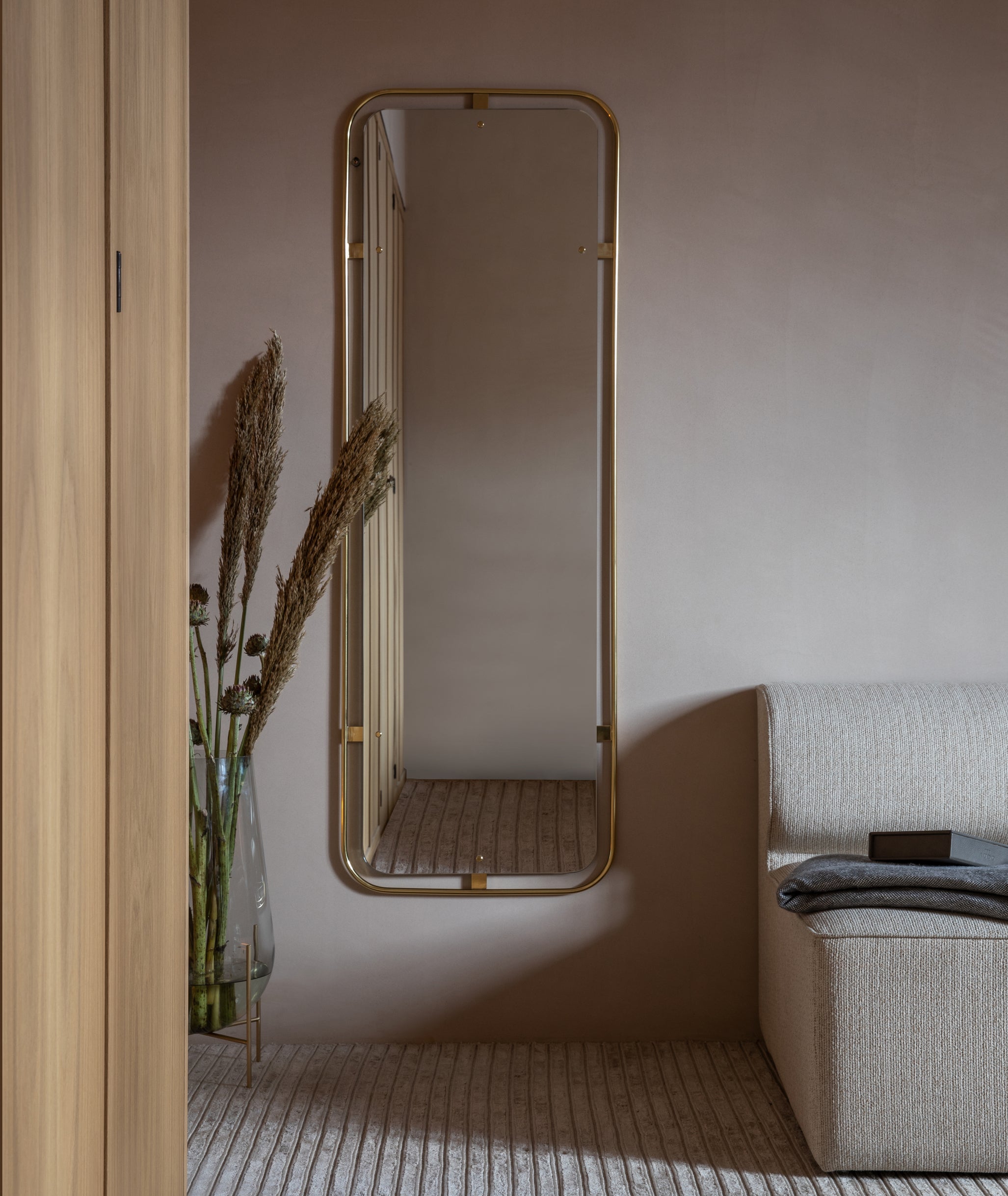 Nimbus Rectangle Mirror - 2 Colors Menu - BEAM // Design Store
