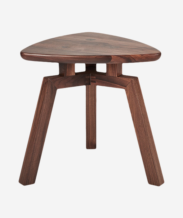 Solana Triangular End Table – BEAM