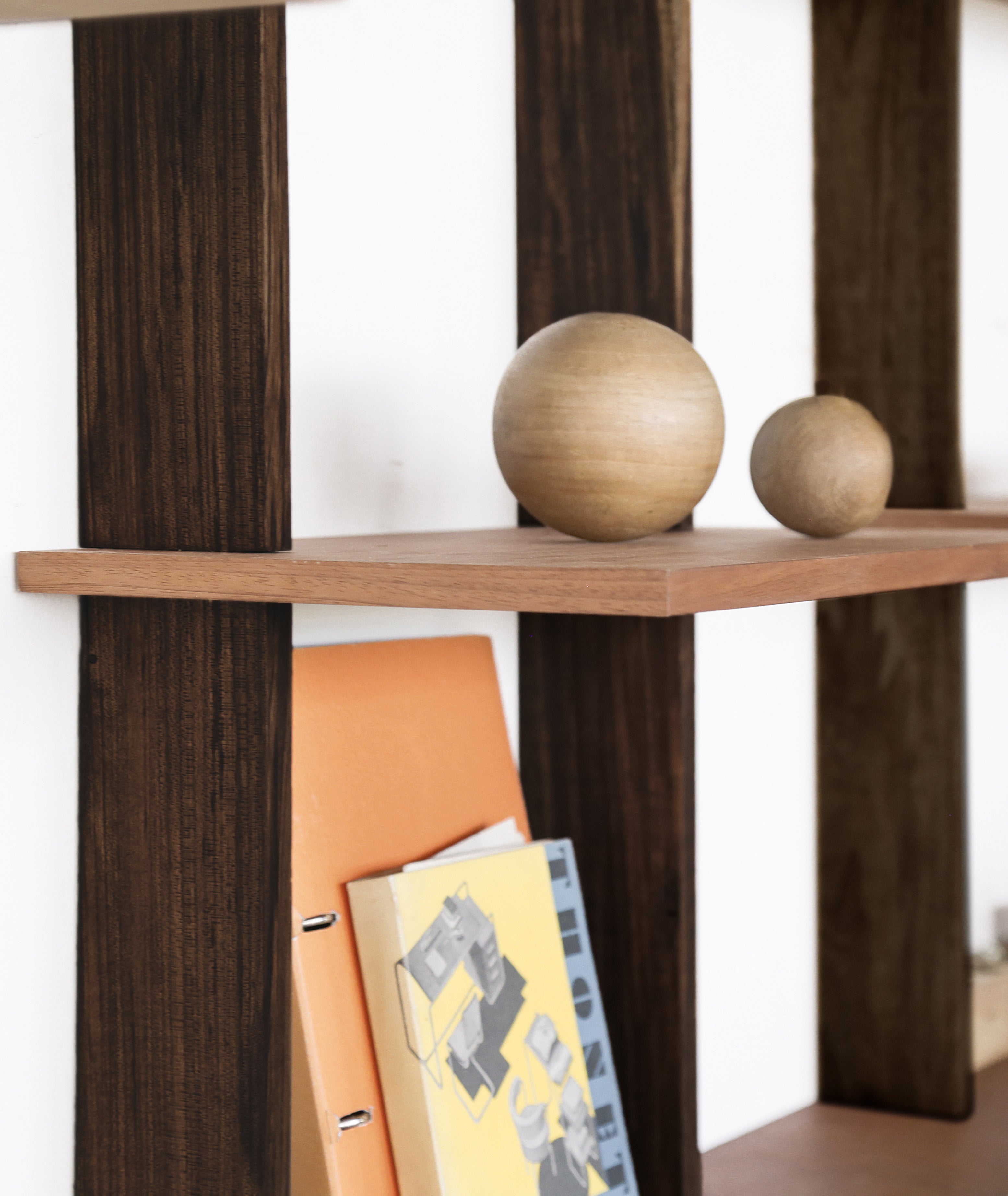 Sticotti Bookshelf + Desk Kit G - BEAM