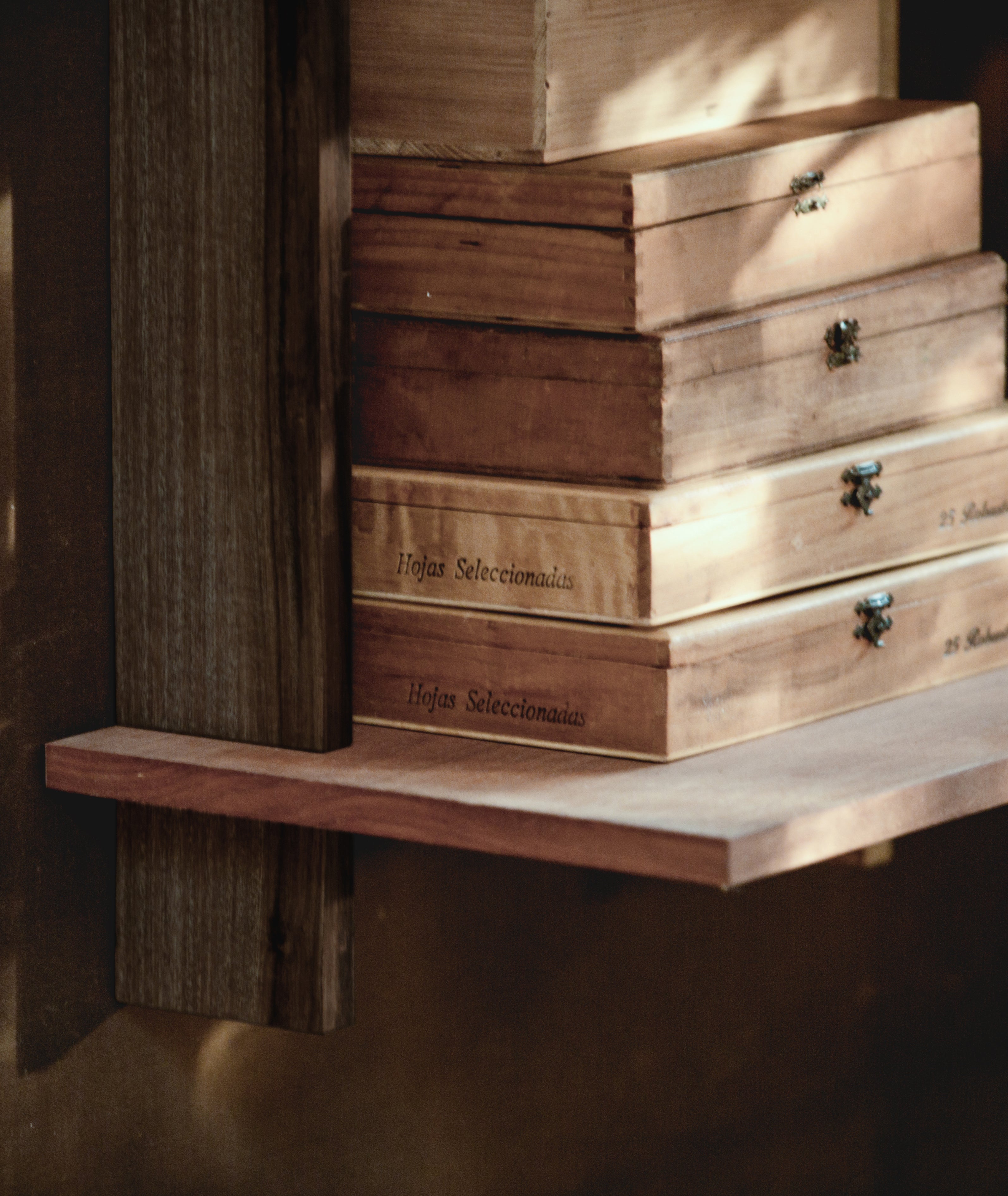 Sticotti Bookshelf Kit F - BEAM